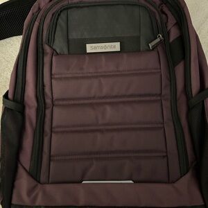 Samsonite Men's Backpack in Deep Purple and Black